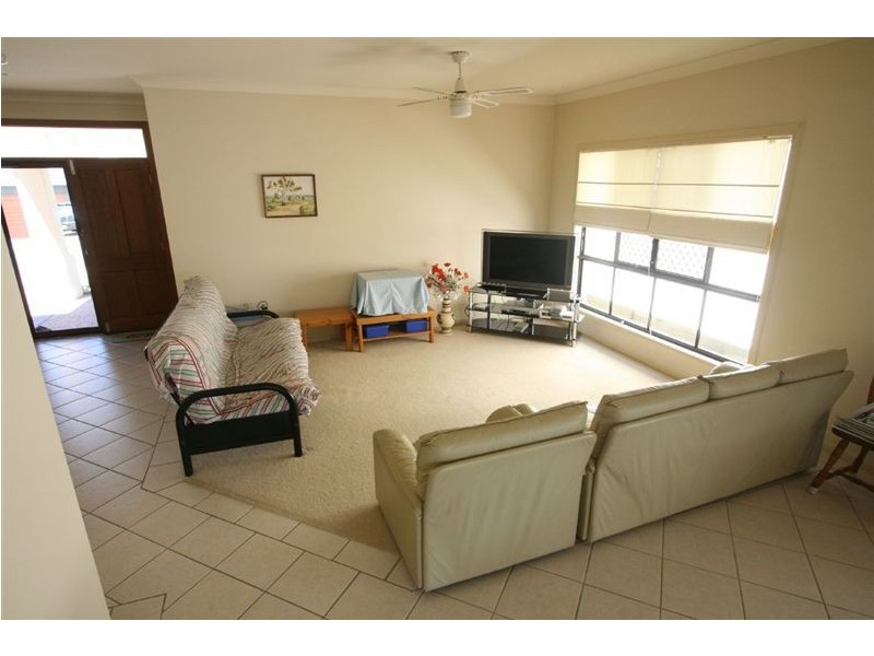 Varsity Lakes QLD 4227