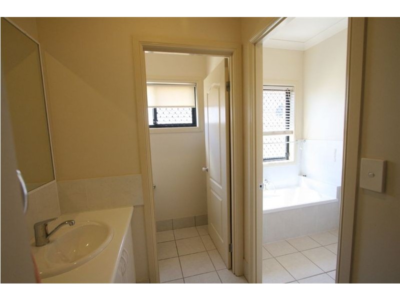 Varsity Lakes QLD 4227