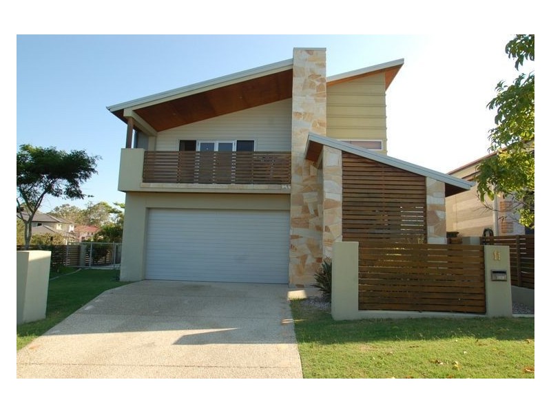 11 Meridien Ave, Varsity Lakes QLD 4227