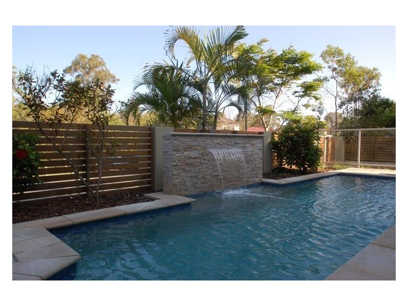 11 Meridien Ave, Varsity Lakes QLD 4227
