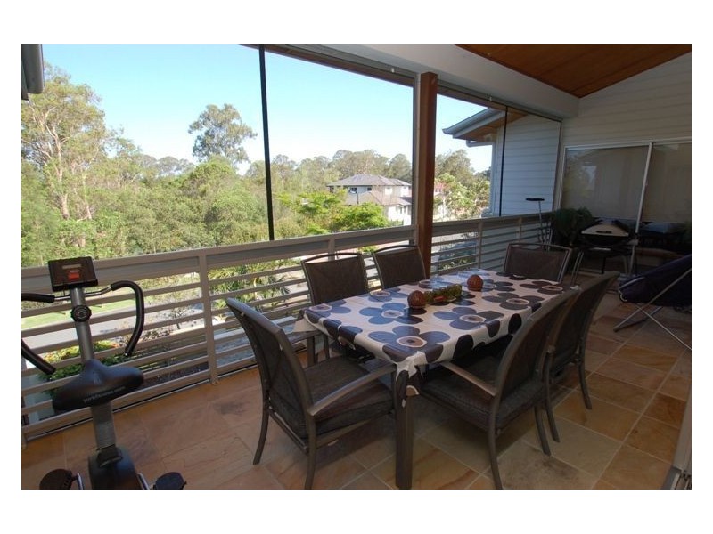 11 Meridien Ave, Varsity Lakes QLD 4227