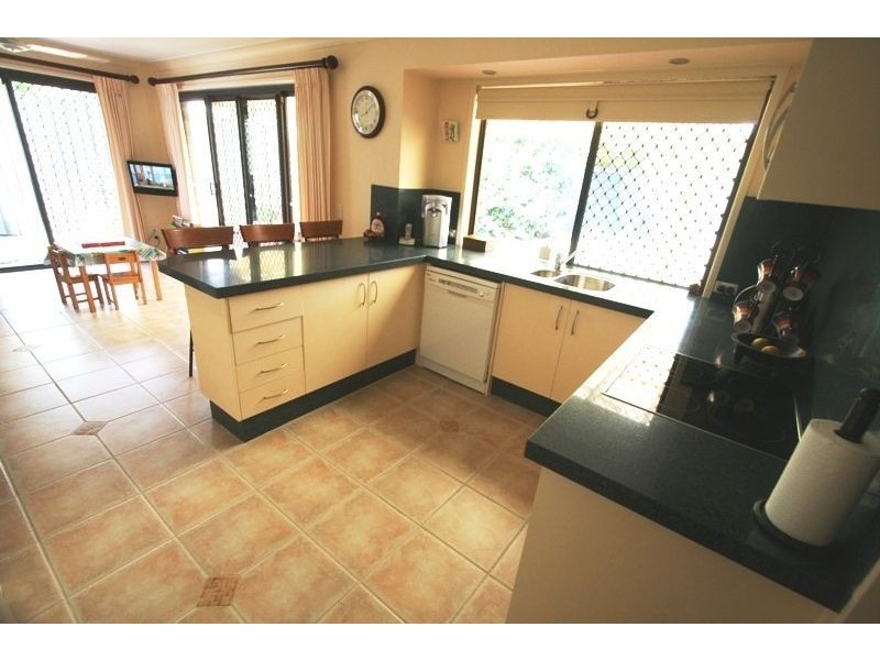 18 Mona Vale Ct, Robina QLD 4226