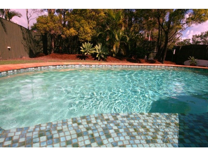 18 Mona Vale Ct, Robina QLD 4226