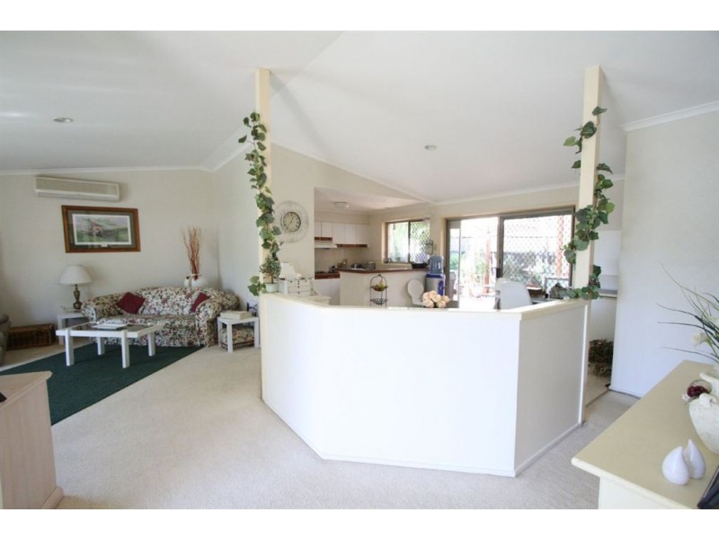 4 Kallista Close, Robina QLD 4226