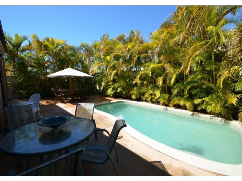 14 Shorehaven Pl, Varsity Lakes QLD 4227