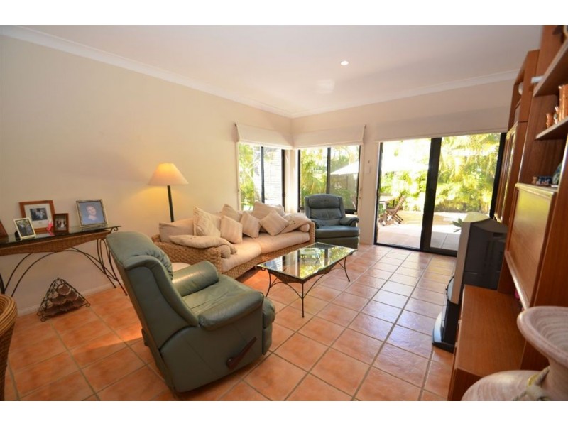 14 Shorehaven Pl, Varsity Lakes QLD 4227