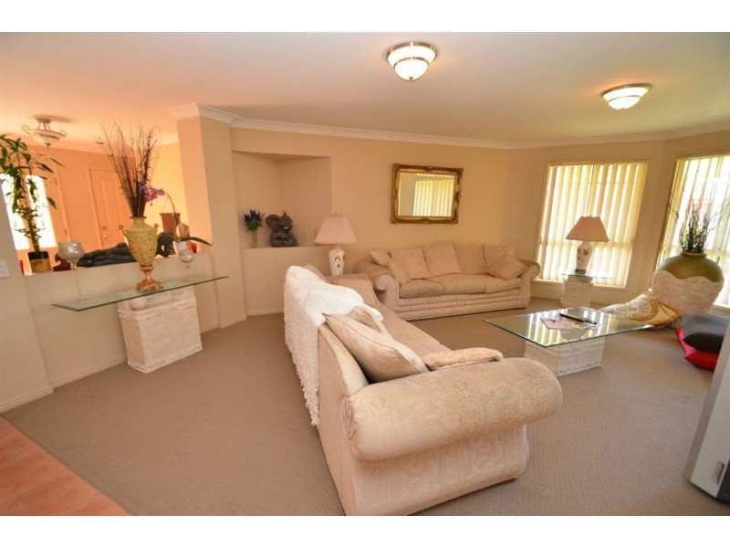 3 Peppertree Court, Robina QLD 4226