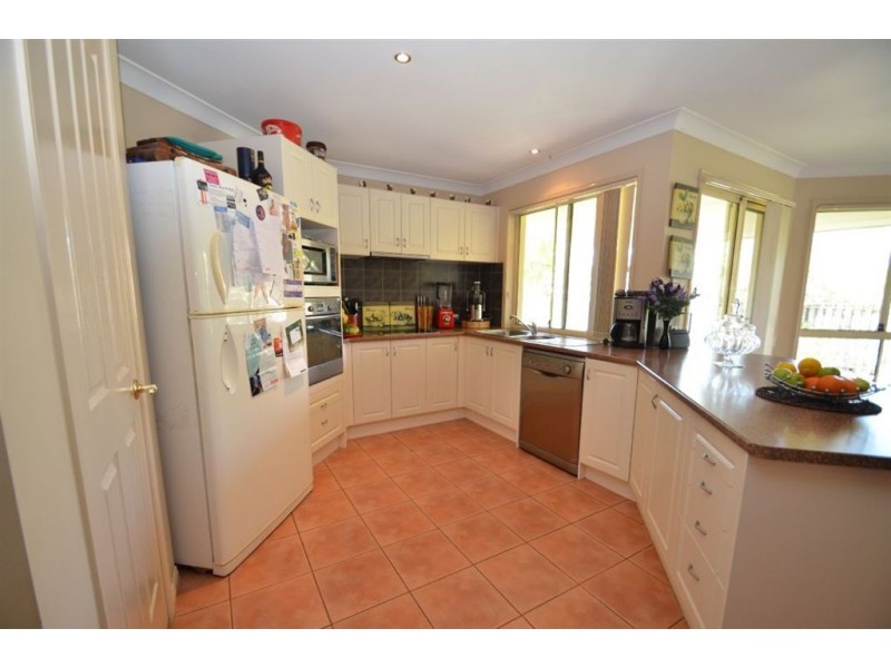 3 Peppertree Court, Robina QLD 4226