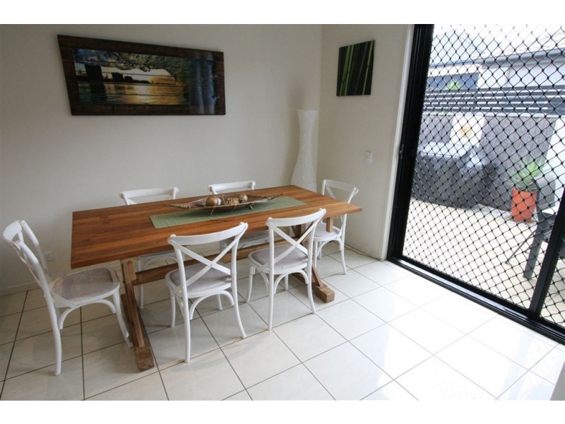 4/26 Castello Circuit, Varsity Lakes QLD 4227