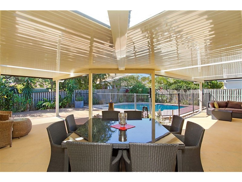 15 Doncaster Court, Robina QLD 4226
