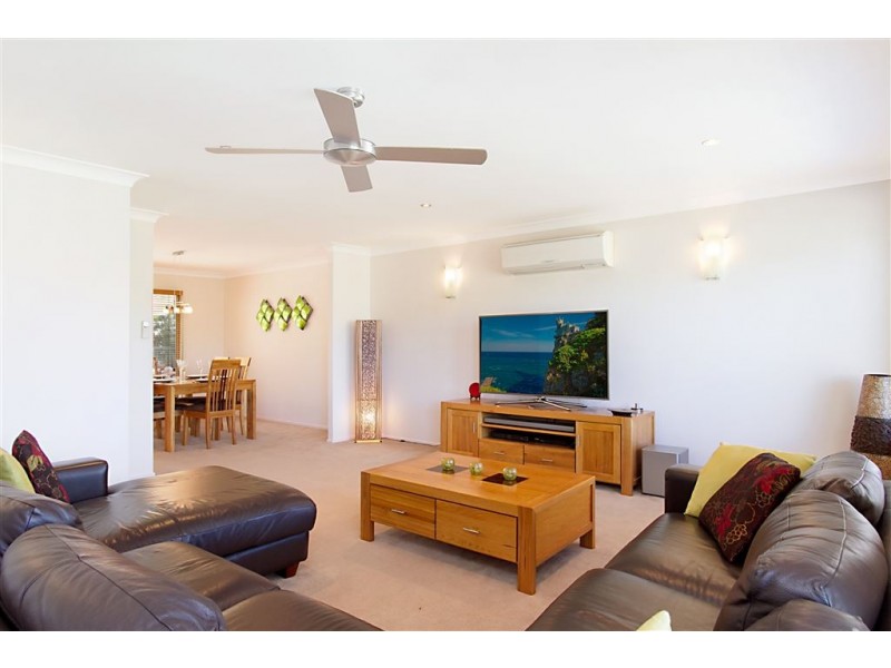 15 Doncaster Court, Robina QLD 4226