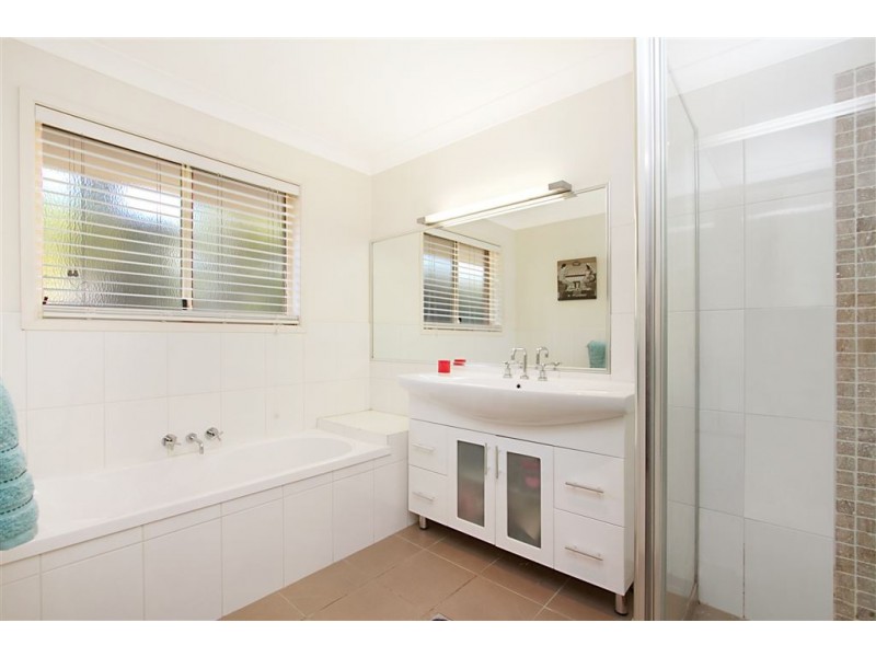 15 Doncaster Court, Robina QLD 4226