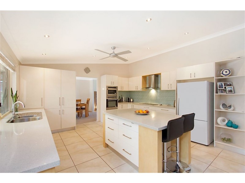 15 Doncaster Court, Robina QLD 4226