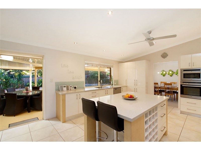15 Doncaster Court, Robina QLD 4226