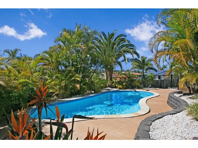 15 Ringwood Ct, Robina QLD 4226