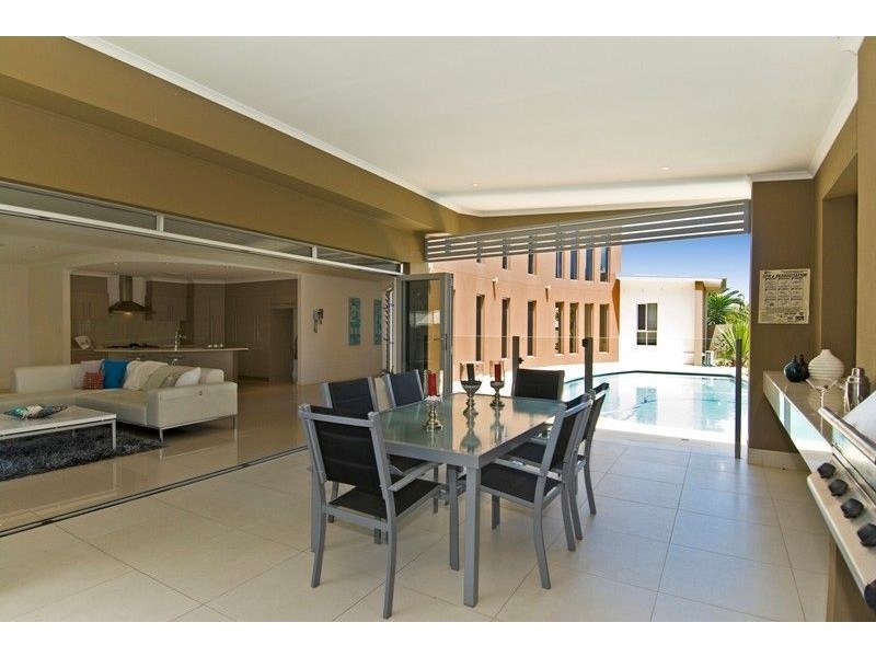 44 Great Southern Dr, Robina QLD 4226