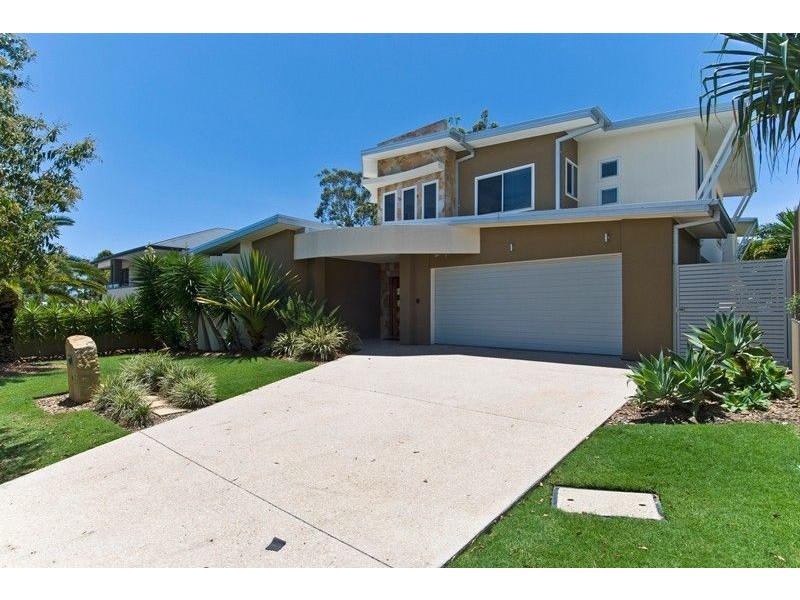 44 Great Southern Dr, Robina QLD 4226