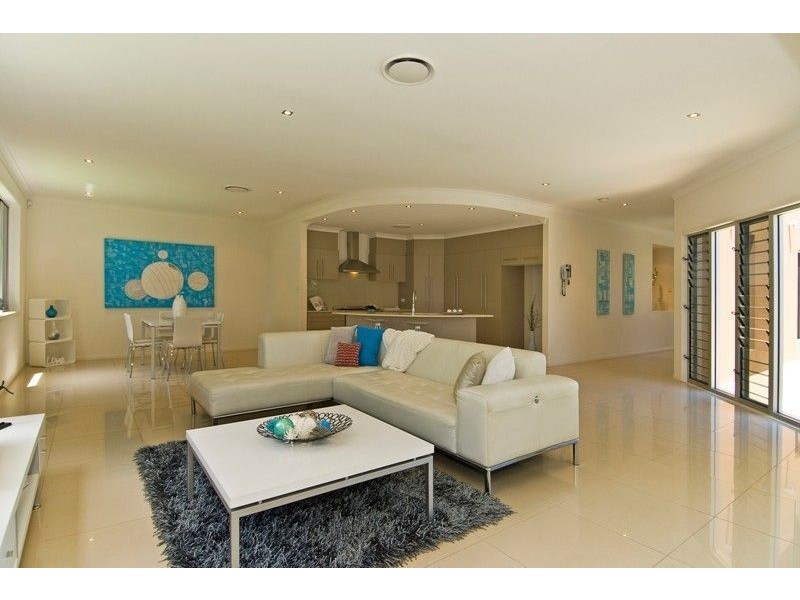 44 Great Southern Dr, Robina QLD 4226