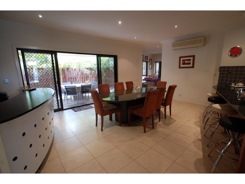 15 Lantau Cr, Varsity Lakes QLD 4227