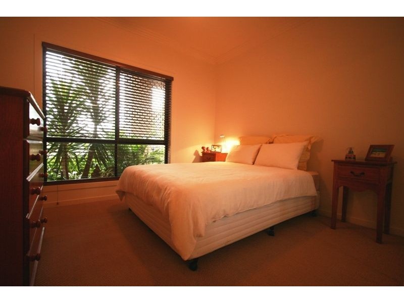 15 Lantau Cr, Varsity Lakes QLD 4227