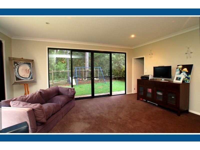 4 Observatory Dr, Reedy Creek QLD 4227