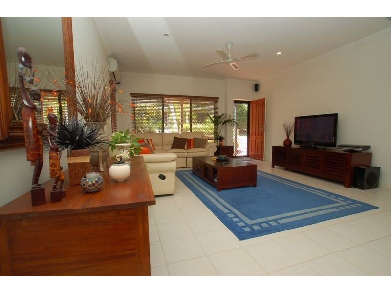 11b Mulgrave Cr, Varsity Lakes QLD 4227