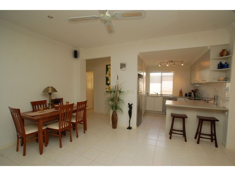 11b Mulgrave Cr, Varsity Lakes QLD 4227