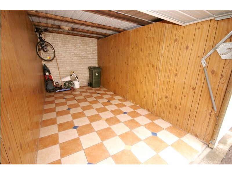 4/20 Peter Pde, Mermaid Waters QLD 4218