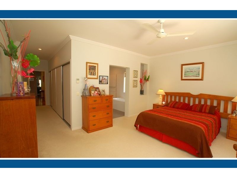 7 Observatory Dr, Reedy Creek QLD 4227