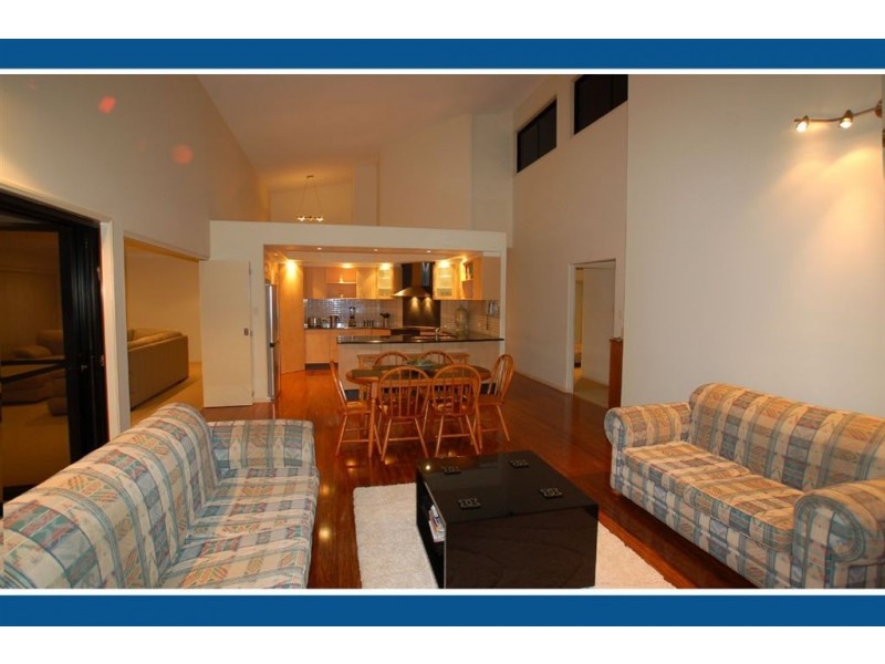 53 Observatory Dr, Reedy Creek QLD 4227