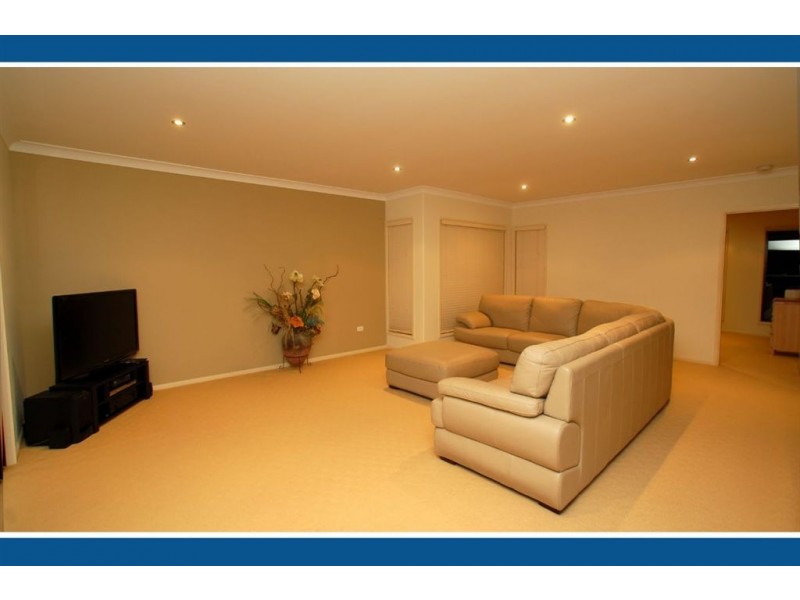 53 Observatory Dr, Reedy Creek QLD 4227