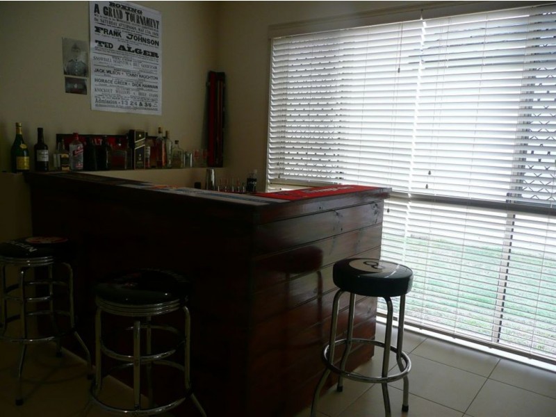 18 Royal Woods, Robina QLD 4226