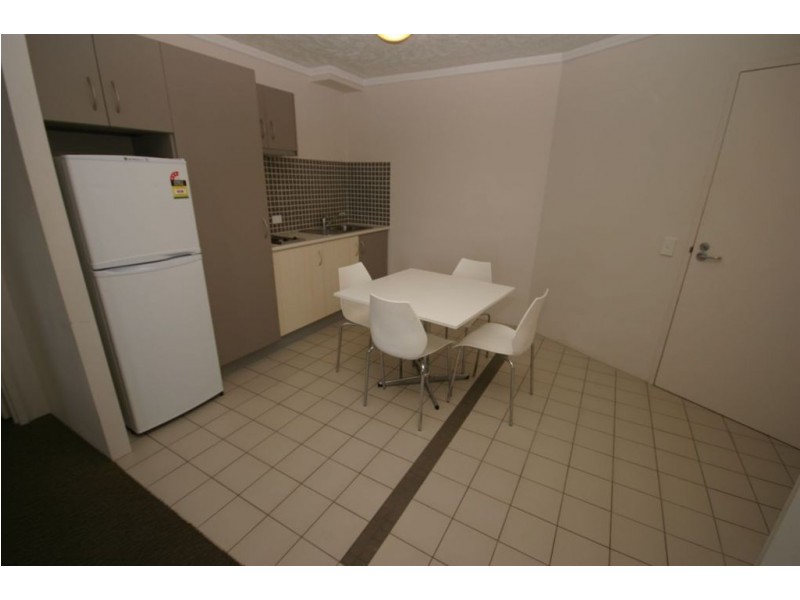 120/25 Lake Orr Dr, Robina QLD 4226