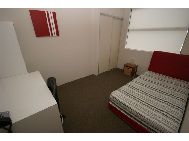 120/25 Lake Orr Dr, Robina QLD 4226