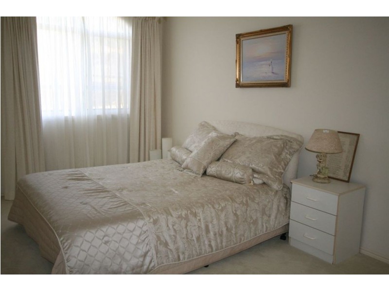 50 Concord Cct, Robina QLD 4226