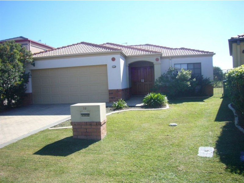 32 Woody Views Way, Robina QLD 4226