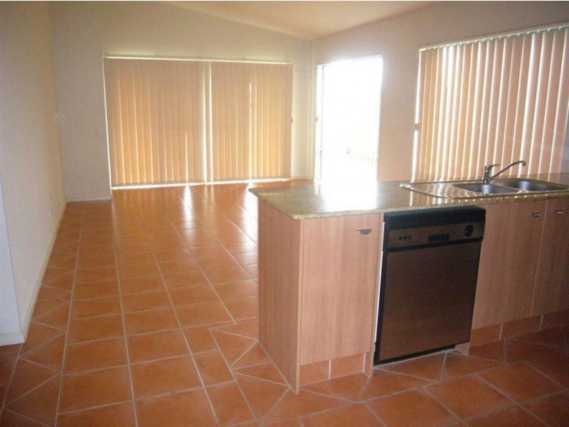 32 Woody Views Way, Robina QLD 4226