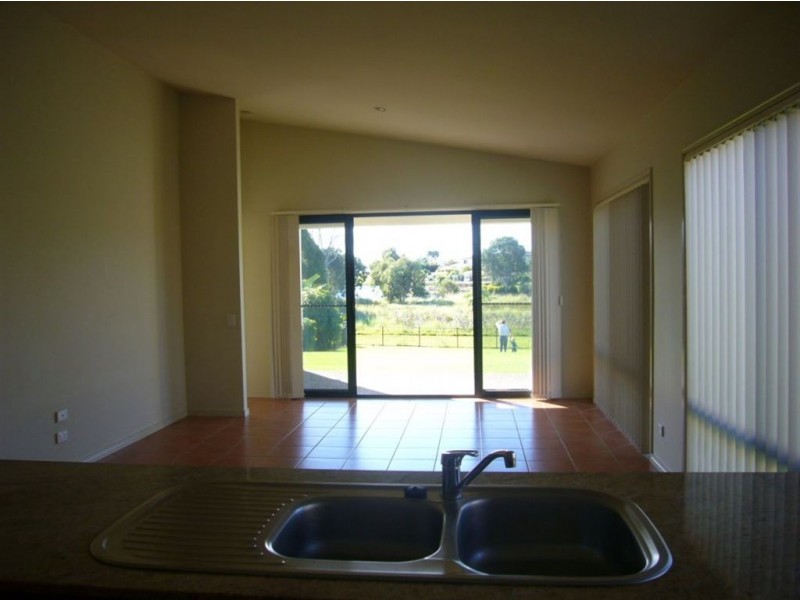32 Woody Views Way, Robina QLD 4226
