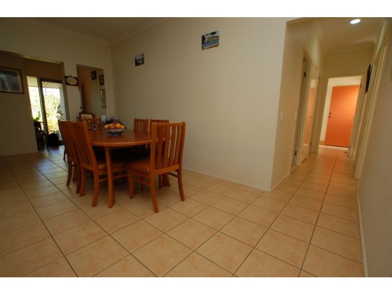 20 Gammon Dr, Varsity Lakes QLD 4227