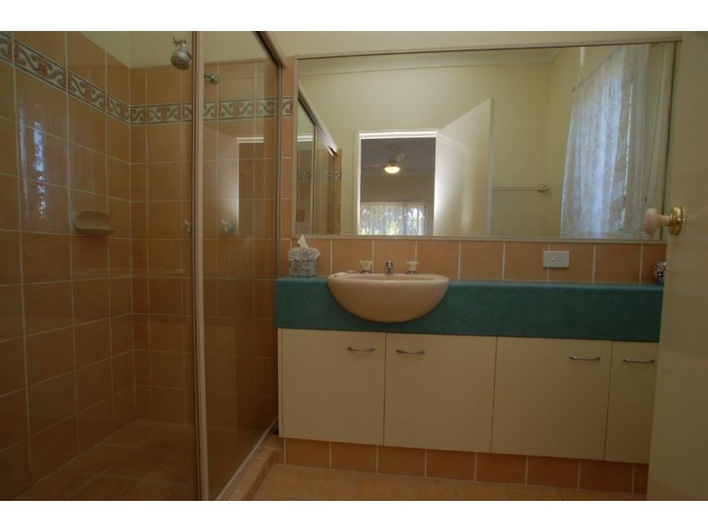 20 Gammon Dr, Varsity Lakes QLD 4227