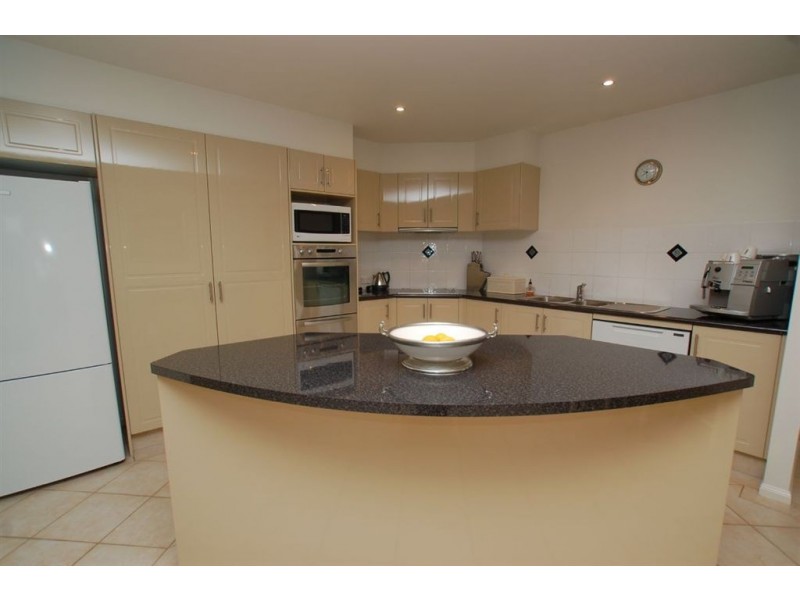 21 Palma Cres, Varsity Lakes QLD 4227