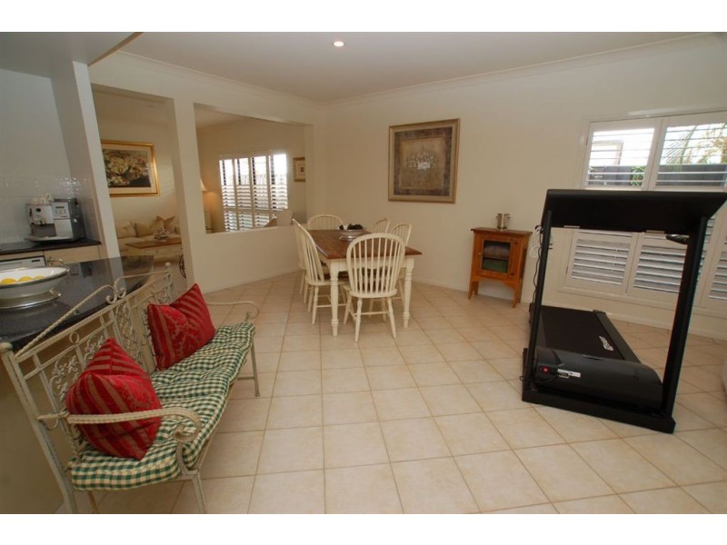 21 Palma Cres, Varsity Lakes QLD 4227