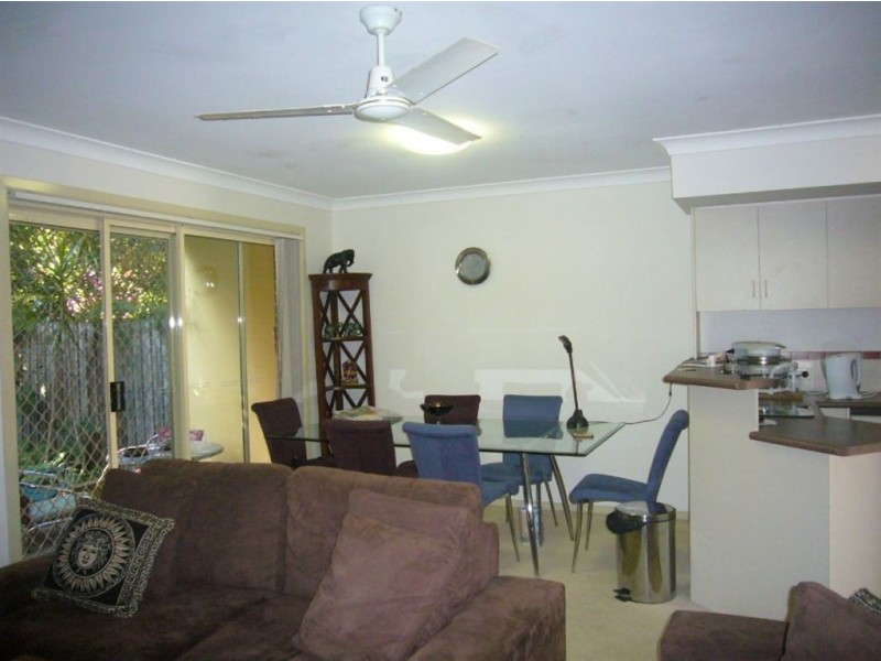 77/7 Santa Cruz Blvd, Clear Island Waters QLD 4226