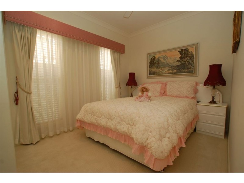 99 Bayswater Av, Varsity Lakes QLD 4227