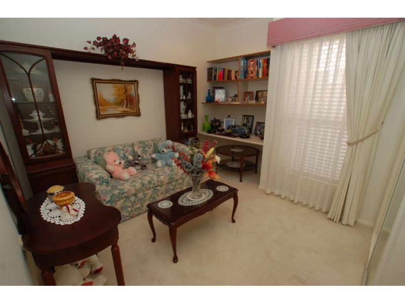 99 Bayswater Av, Varsity Lakes QLD 4227