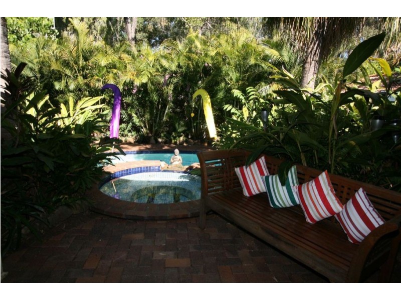 35 Sandringham Dr, Robina QLD 4226