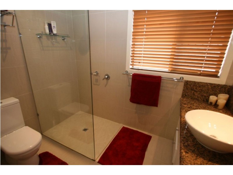 35 Sandringham Dr, Robina QLD 4226