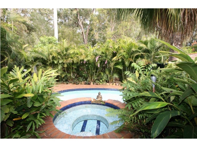 35 Sandringham Dr, Robina QLD 4226