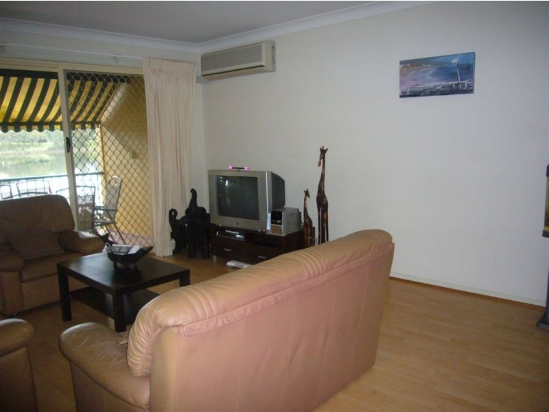 56/7 Santa Cruz Blvd, Clear Island Waters QLD 4226