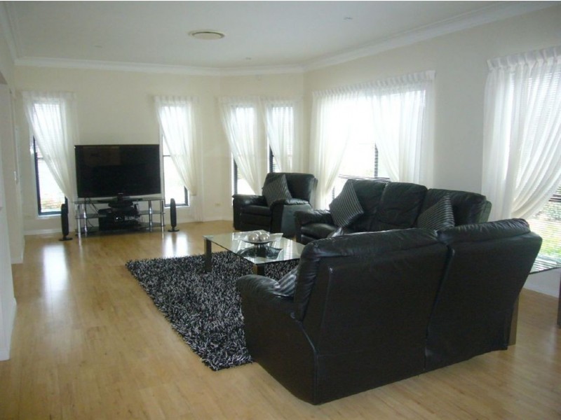 1 Athos Cr, Robina QLD 4226